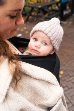 ByKay - Draagdoek - Rekbaar - Black - Maat M - Organic Katoen - Stretchy Wrap Deluxe - 3 Jaar - Buik - Heup 6 ByKay - Draagdoek - Rekbaar - Black - Maat M - Organic Katoen - Stretchy Wrap Deluxe - 3 Jaar - Buik - Heup -Babyproducten Promotie Winkel 800x1200 476