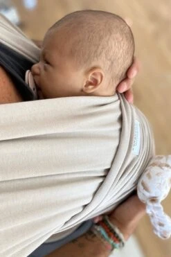 Bamboom Baby Draagdoek Sling Kleur Sand -Babyproducten Promotie Winkel 800x1200 481