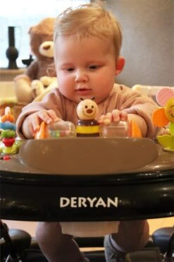 Deryan Luxe Loopstoel - Schommelfunctie - Inclusief Speelset En Dienblad - Zwart/Nougat -Babyproducten Promotie Winkel 800x1200 523