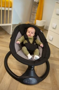 Tryco Hugg Swing Babyschommel - Zwart - Draaibare Babyswing - Met Muziek -Babyproducten Promotie Winkel 800x1200 538