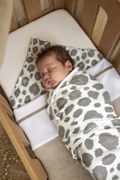 Meyco Panter Hydrofiele Doeken - 3-pack - Neutral/grey - 70x70cm -Babyproducten Promotie Winkel 800x1200 80