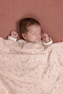 Little Dutch Ledikantdeken Little Pink Flowers -Babyproducten Promotie Winkel 801x1200 83