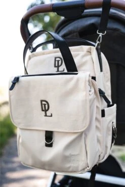 Deryan Luiertas Rugzak Met Verschoonmatje - Inclusief Flessenwarmhouder - Kinderwagenhaken En Isoleervak - Cream -Babyproducten Promotie Winkel 804x1200 14