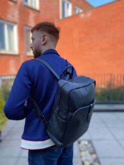 Sivayes Lilly - Modern - Luiertas - Rugzak - Met Isolerende Flessenhouder - Zwart -Babyproducten Promotie Winkel 900x1200 49