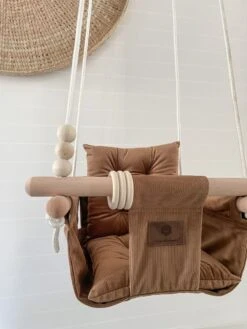Baby / Kinder Schommel Voor Binnen Of Buiten! - Luxe Baby Swing Corduroy - Ribstof Bruin - Ribfluweel - Schommelstoel Inclusief Kussens, Bevestigingsmaterialen En Veiligheidsriem -Babyproducten Promotie Winkel 900x1200 77