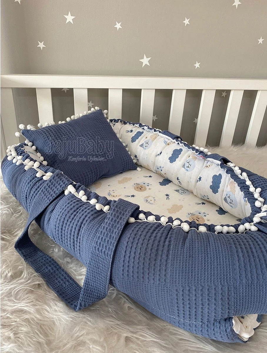 Jaju Baby - Babynestje en Hoofdkussen - Organische Katoen - Antibacterieel Babynestje - Anti-Allergisch Babynestje - Spijkerbroek Blauw - 74 x 40 cm Jaju Baby - Babynestje En Hoofdkussen - Organische Katoen - Antibacterieel Babynestje - Anti-Allergisch Babynestje - Spijkerbroek Blauw - 74 X 40 Cm -Babyproducten Promotie Winkel 908x1200 4