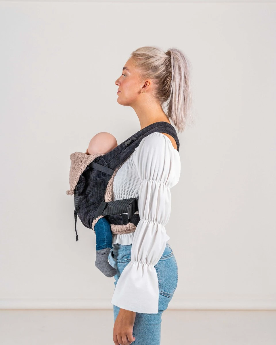 ByKay - Winter voering - in je draagzak - Teddy Inlay - Taupe - Oragnic ByKay - Winter Voering - In Je Draagzak - Teddy Inlay - Taupe - Oragnic -Babyproducten Promotie Winkel 960x1200 9